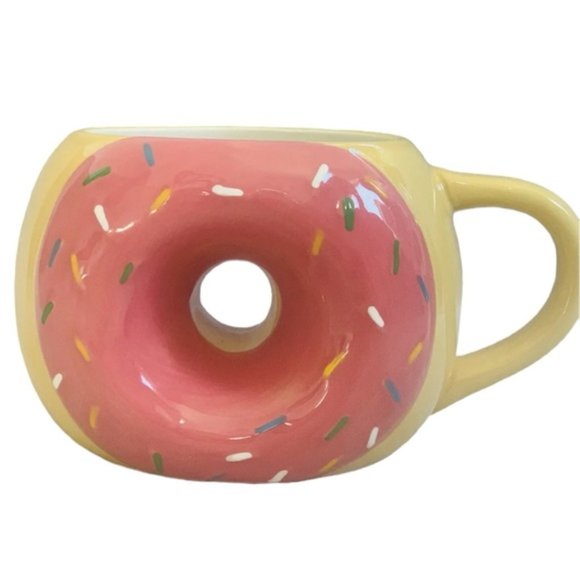 3D Pink Donut Shaped Mug - Picture 1 of 7